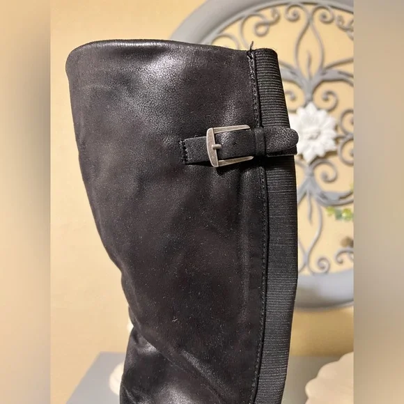 Women’s Tall Boots - Picture 9 of 9